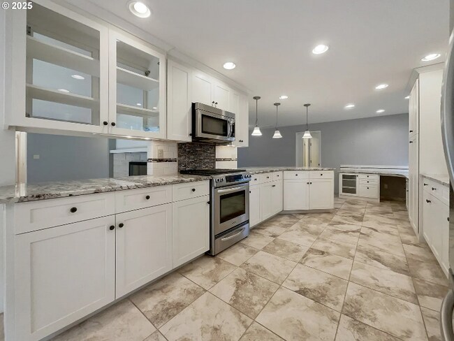 Foto del edificio - 1690 SW Woodland Terrace