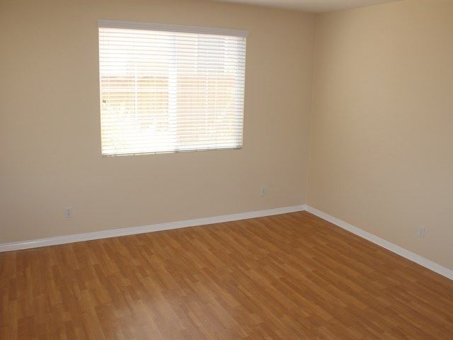 Building Photo - 25051 Peppertree Ct