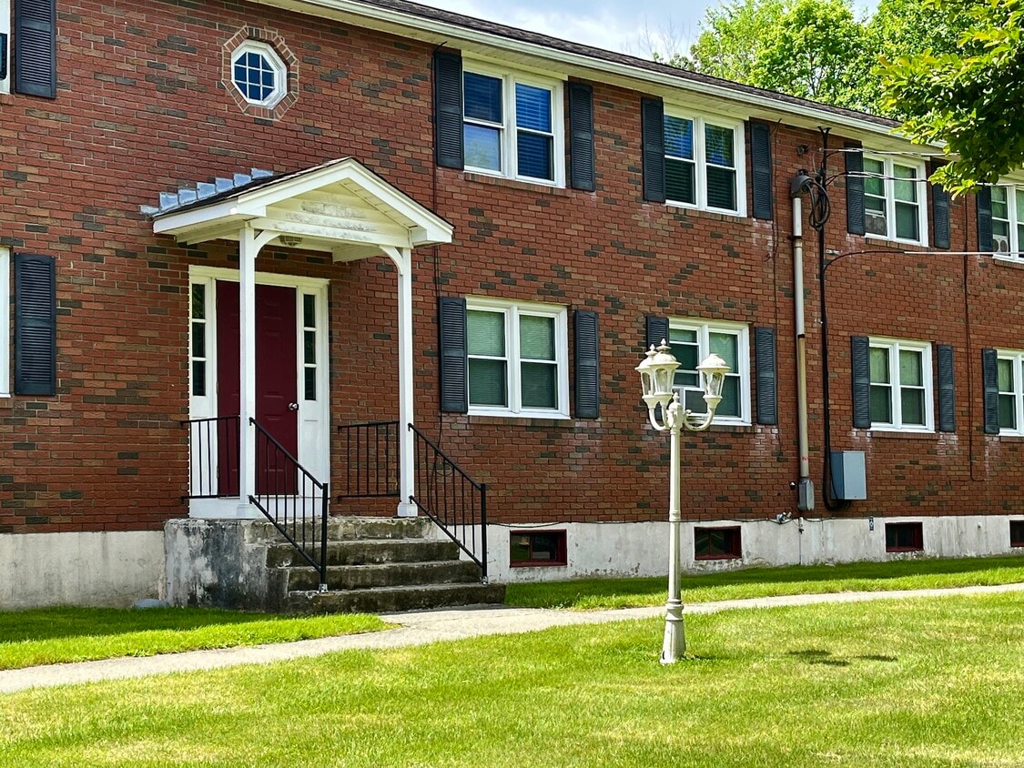 Primary Photo - 608 Norwich Ave