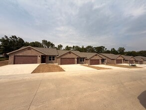 Building Photo - 1511 St Marias St