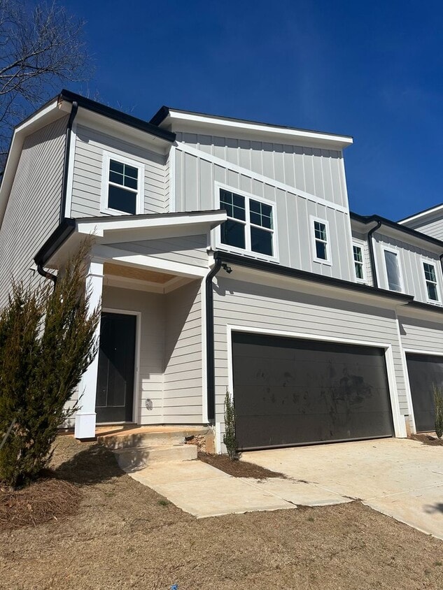 Primary Photo - New Townhomes in Gainesville!