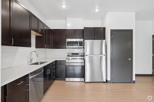 2 habitaciones, 1 baño - 1020 pies cuadrados - Cocina - Eagle Meadow Homes