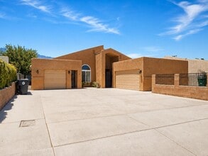 Building Photo - 31601 Avenida Maravilla