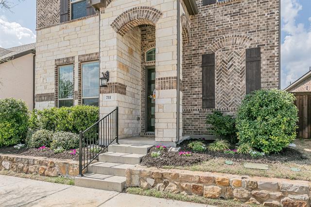 Building Photo - 711 Artesian Dr