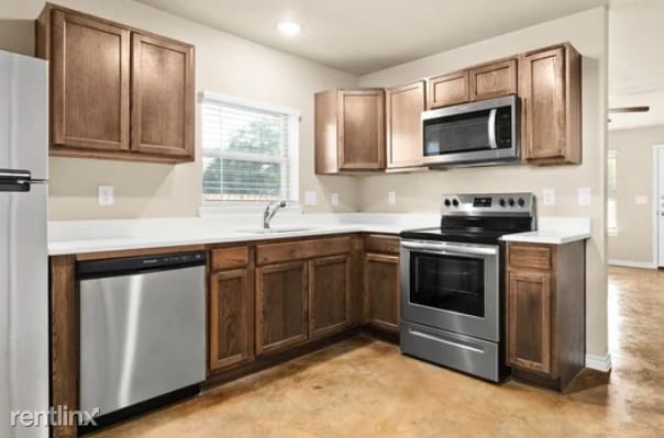 Building Photo - 3 br, 2 bath Townhome - 1015 N 10th St A & B