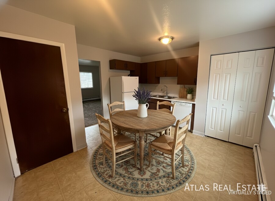 Foto principal - 4206 Forest Hill Ct