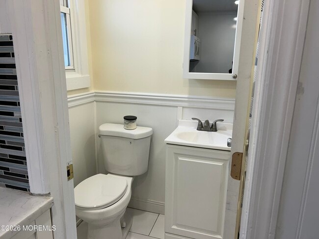 Building Photo - 1225 7th Ave