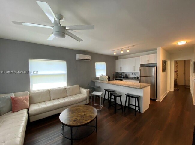 Foto del edificio - 274 NW 32nd St