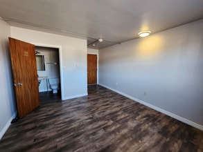 Building Photo - 609 Rothesay Ave
