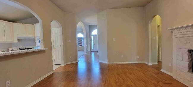 Foto del edificio - 9407 Vista Cir