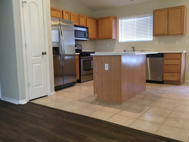 Foto del edificio - 804 Ocate Meadows Dr NE