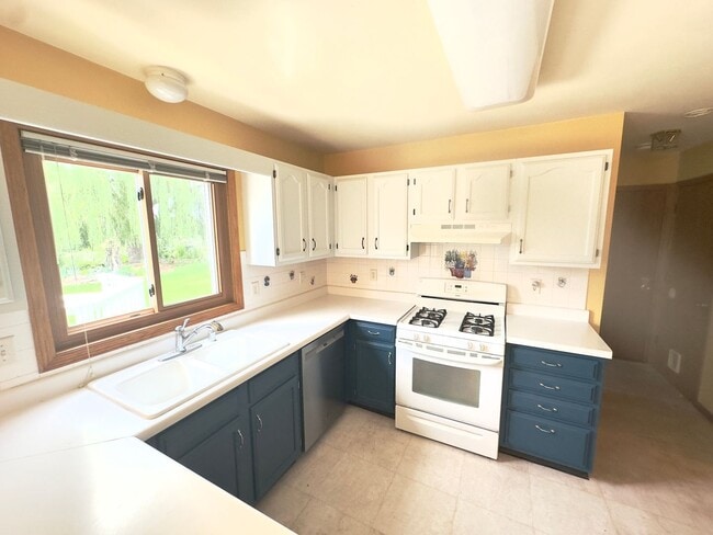 Building Photo - 2506 Scenic Ridge Dr