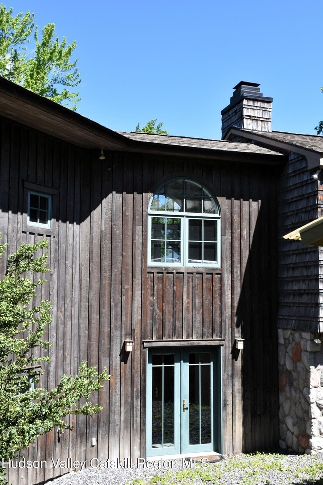 Building Photo - 84 Highland Rd