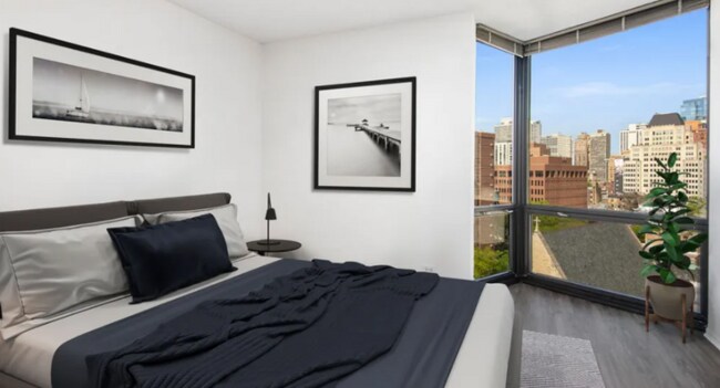 Building Photo - 1122 N La Salle Dr