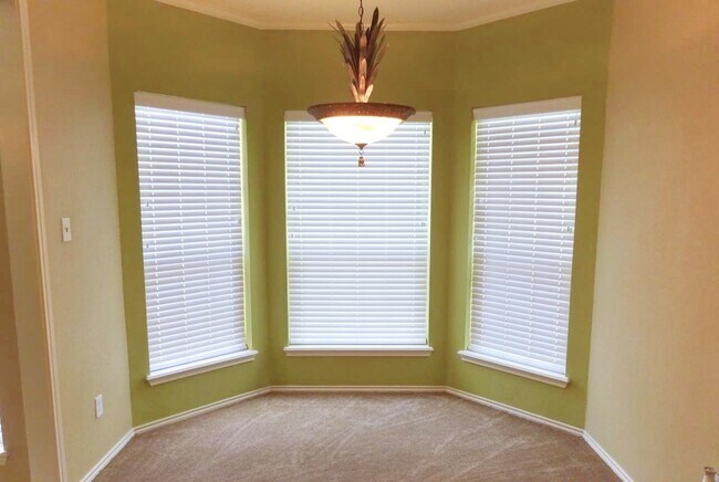Foto del edificio - House Located Near Shadow Hills Golf Cours...