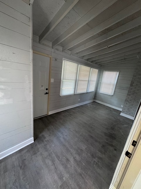 Building Photo - 33 E Walnut Ave