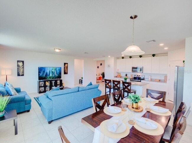 Building Photo - For Rent: Spacious 4 Bed, 2 Bath Home in P...