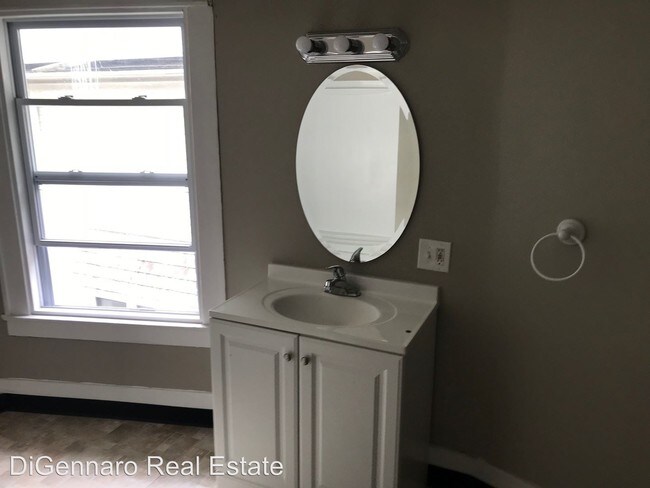 Foto del edificio - 3 br, 2 bath Apartment - 118 Ridgeway Ave