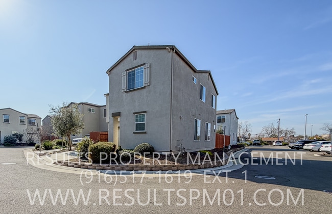 Photo - Stunning 4 Bedroom Home in Winding Meadow Village