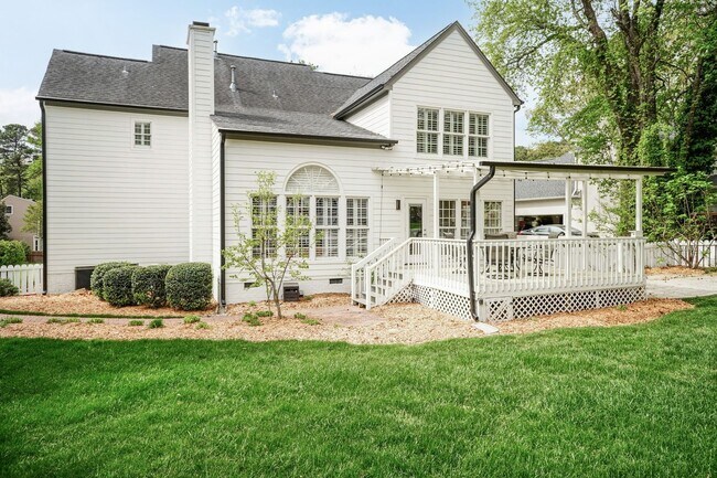 Foto del edificio - Meticulous Four Bedroom Dream Home!
