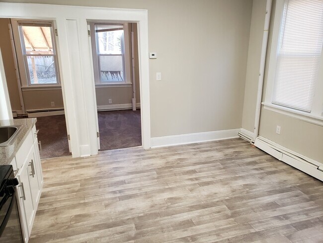 Building Photo - renovated 2-bedroom first floor apartment