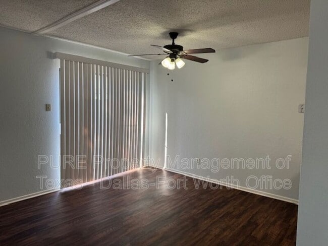 Foto del edificio - 625 Timberline Dr