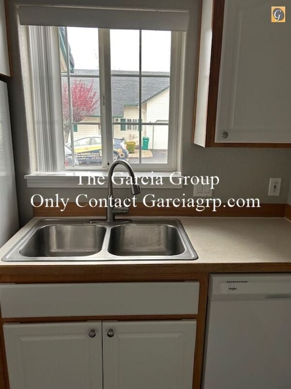 Foto del edificio - 13631 SE Oatfield Rd