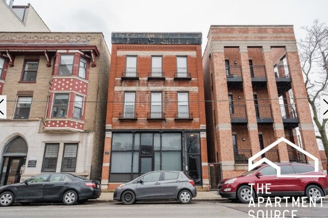 Photo - 2456 N Southport Ave Apartment