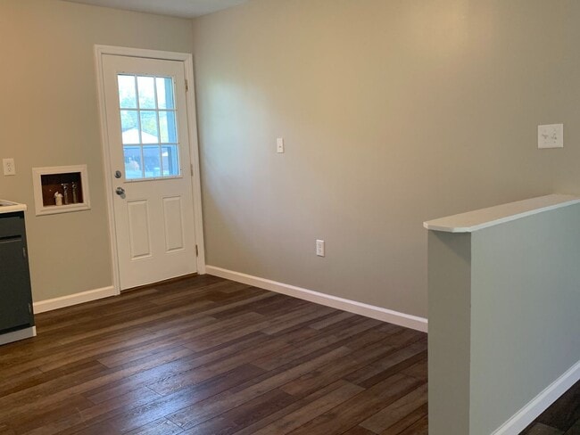 Building Photo - Seals Lane 3052-3058 (Duplex)