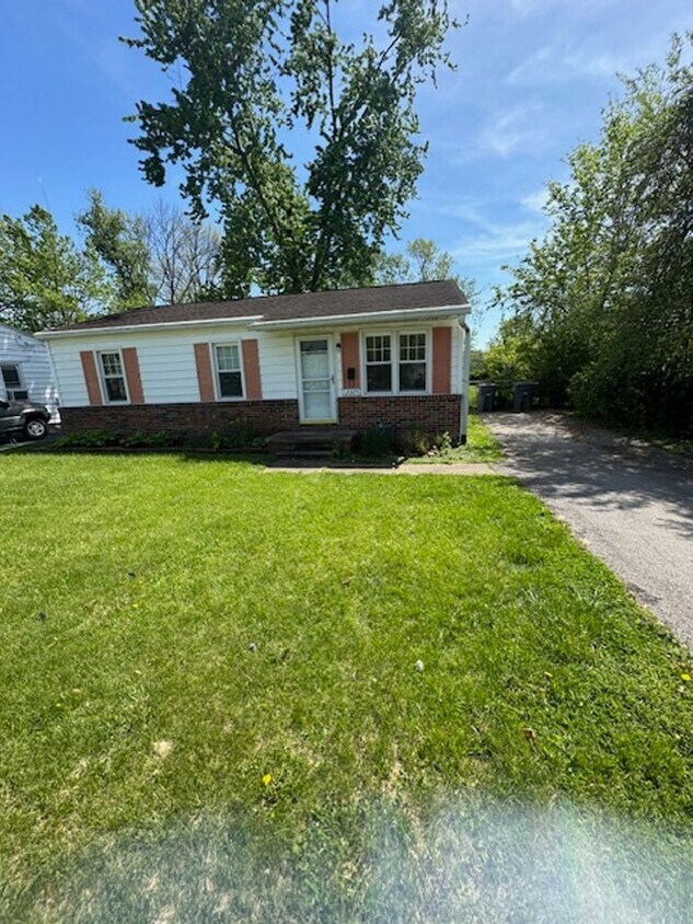 Foto principal - 2325 East Florida Street, Evansville, Indi...
