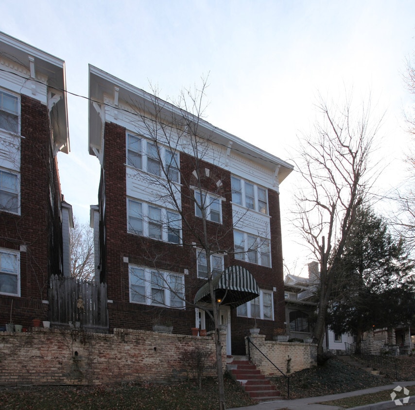 Building Photo - 3805-3807 Terrace St