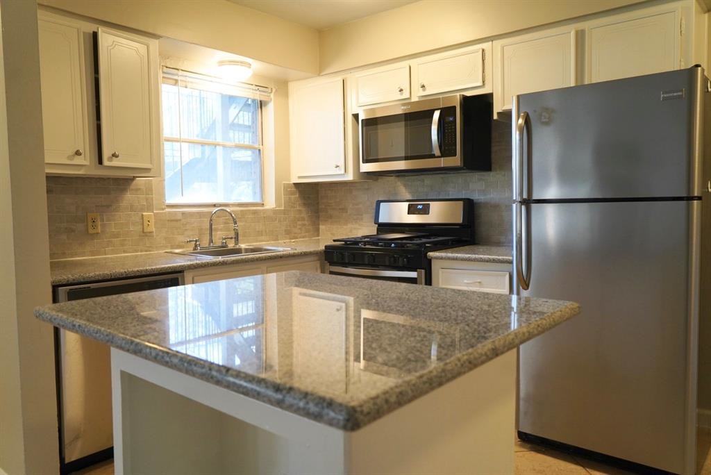 1101 E Main St Unit 7, League City, TX 77573 Condo for Rent in League