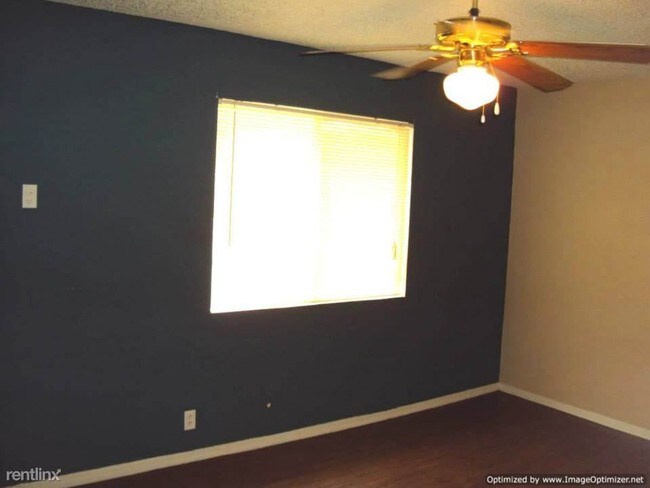 Foto del edificio - 6822 Basilwood Dr