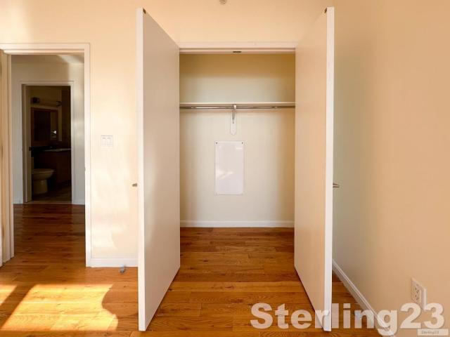 Foto del edificio - 1 bedroom in Queens NY 11106