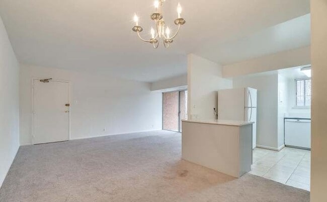 Living Room - 3700 N Rosser St