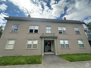 Building Photo - 69 Etruria St