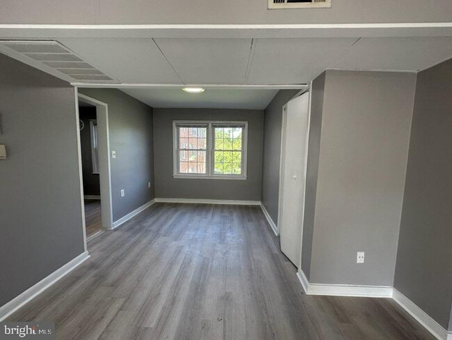 Building Photo - 6626 Boulevard View