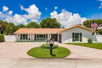 Building Photo - 8301 Wilton Dr