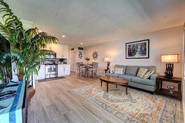 Building Photo - 5208 NE 24th Terrace