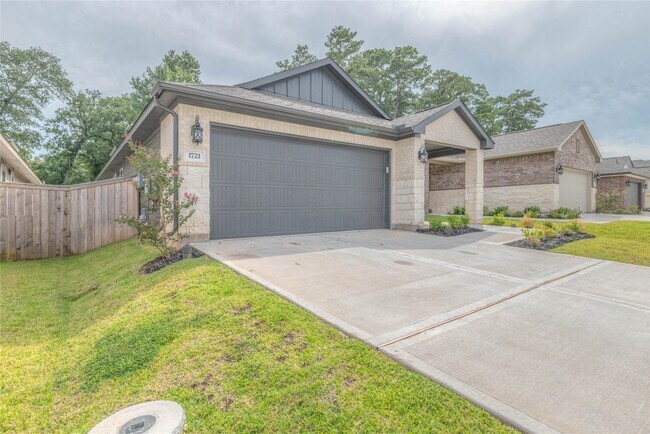 Foto del edificio - 1721 Succotash Oak Ct