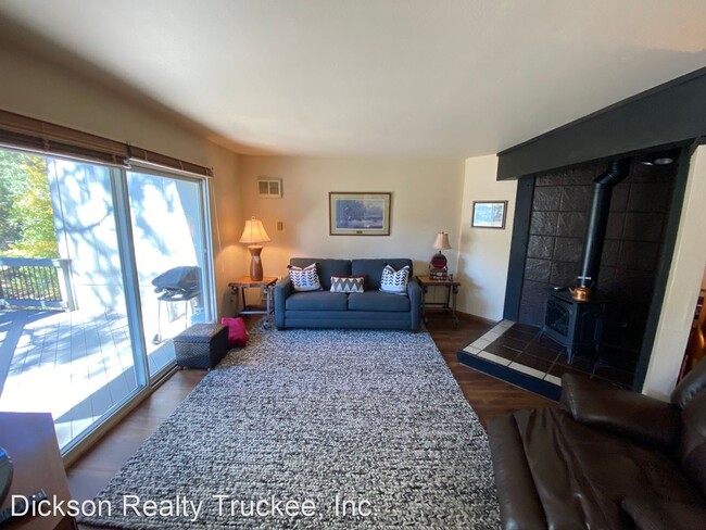 Foto del edificio - 2 br, 2.5 bath House - 15502 Donner Pass R...
