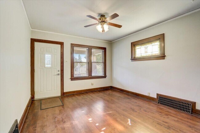 Building Photo - 1753 S 71st St