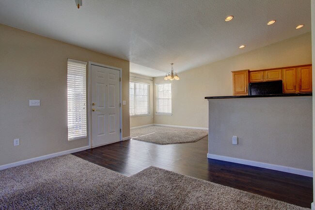 Building Photo - 1425 S Galena Way