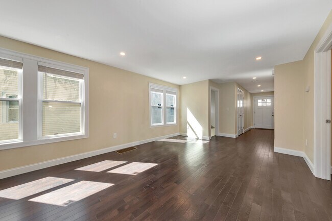 Foto del edificio - 43 Wright Ave