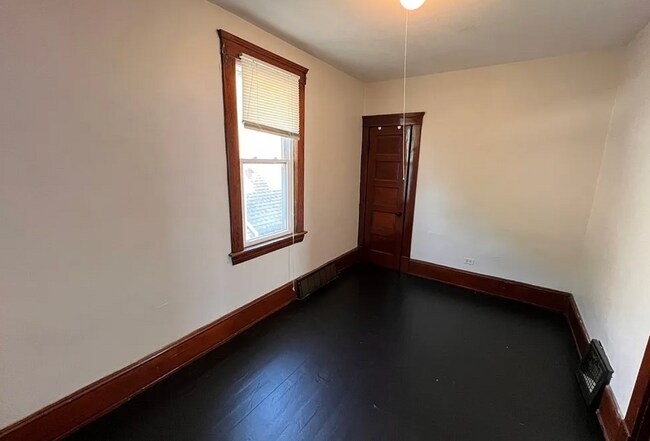 Foto del edificio - 6605 Bonna Ave