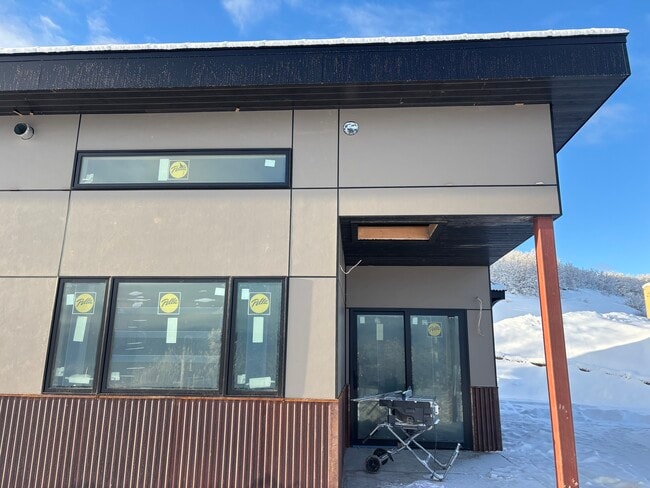 Building Photo - 1905 Bear Ridge Rd