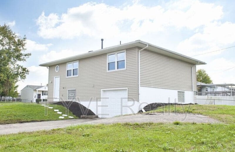 Primary Photo - 767 Bradwell Dr