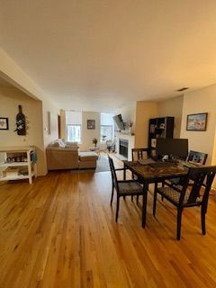 Foto del edificio - 3055 N Sheffield Ave