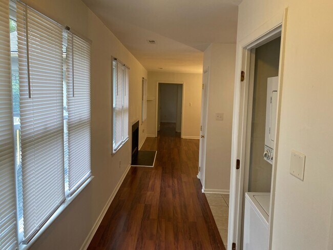 Foto del edificio - 4012 Greenleaf St