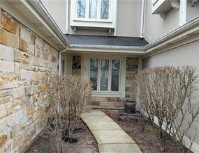 Building Photo - 388 Kildeer Ln